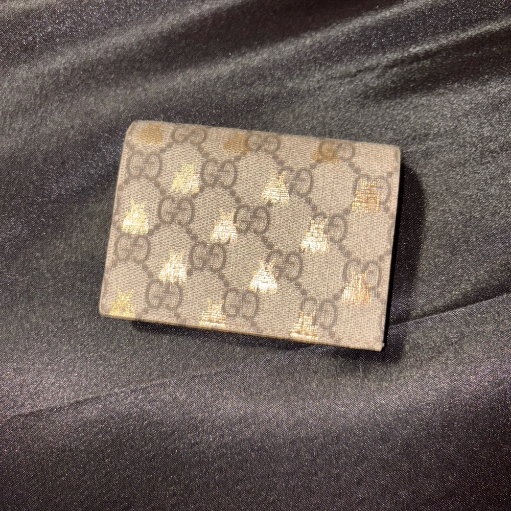 Authentic Gucci GG Supreme Monogram Wallet – Style #508756
